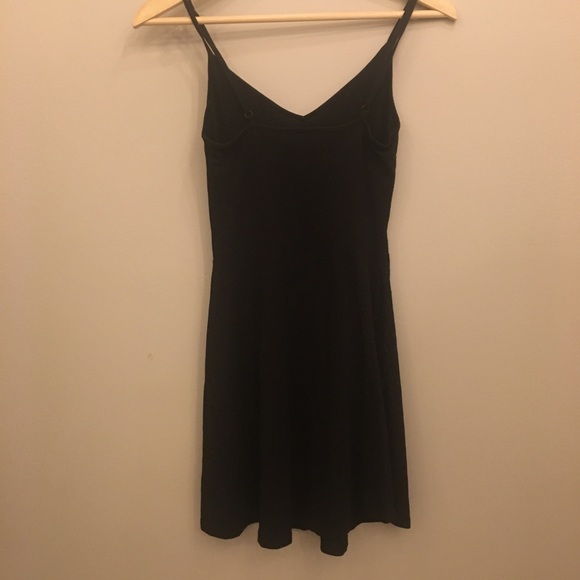 Super simple black mini dress - Picture 2 of 2